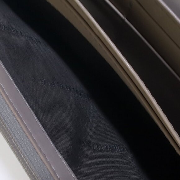 BURBERRY Smoked Check Continental Wallet Organizer Wallet - Picture 5 of 7